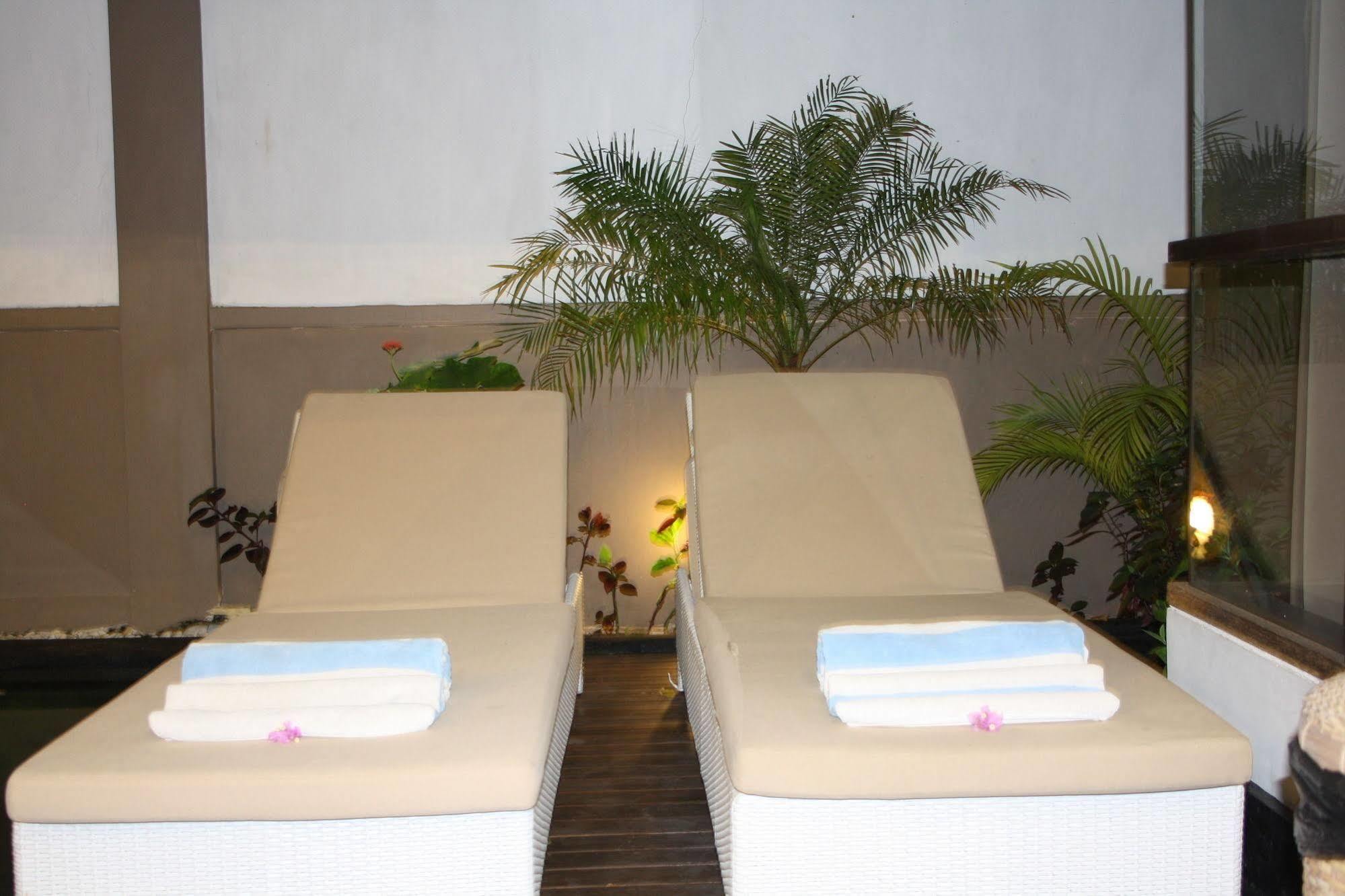 Gili Pearl Three Bedroom Villa Quần đảo Gili Ngoại thất bức ảnh